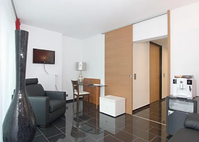 Maria Am Dom Apartment Cologne